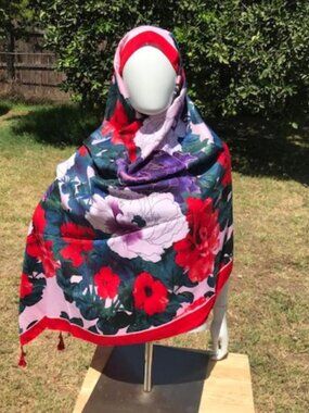 Red White & Blue Floral Print Fashion Scarf Beach Sarong Headscarf